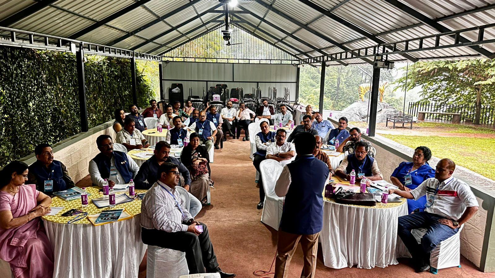 RC?ZC Schooling - a panoramic view of the participants